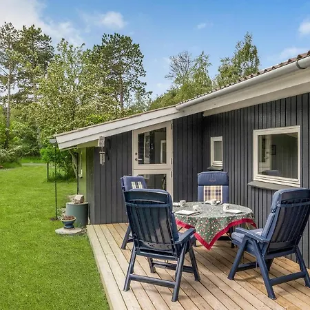 Holiday home Beautiful In With Kitchen Humble
