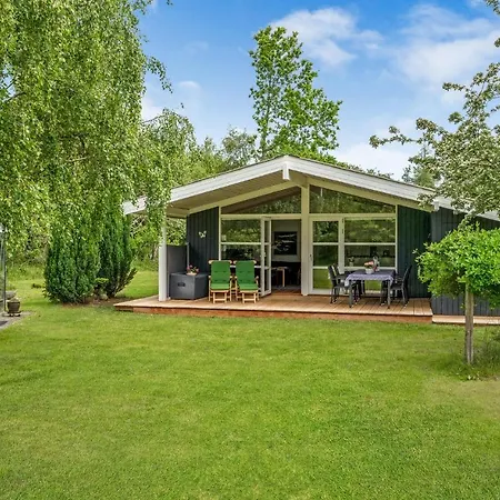 Beautiful In With Kitchen Holiday home *